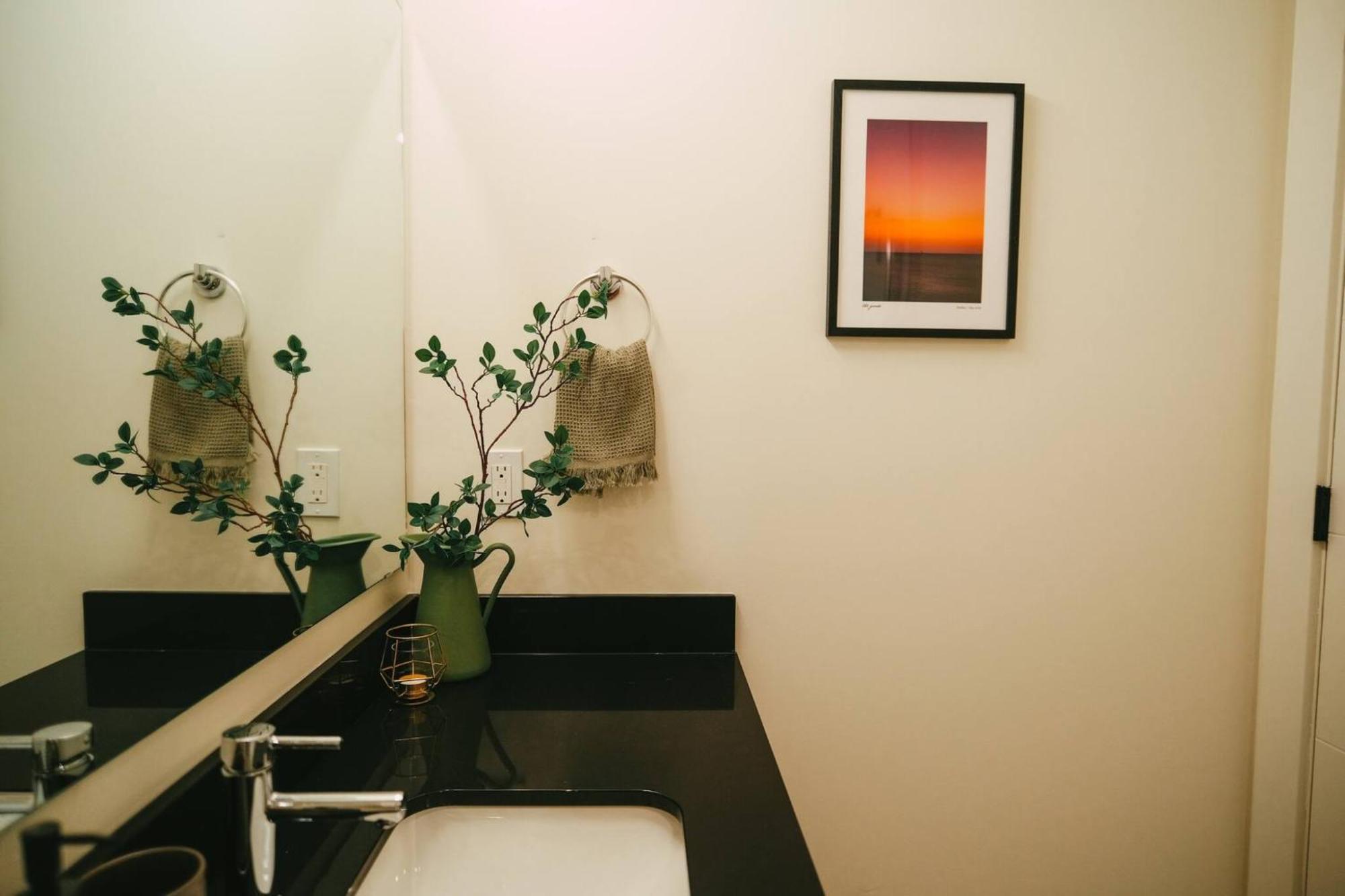 Appartement Chic Cozy Retreat - 2Br - Stunning North End Views à Halifax Extérieur photo